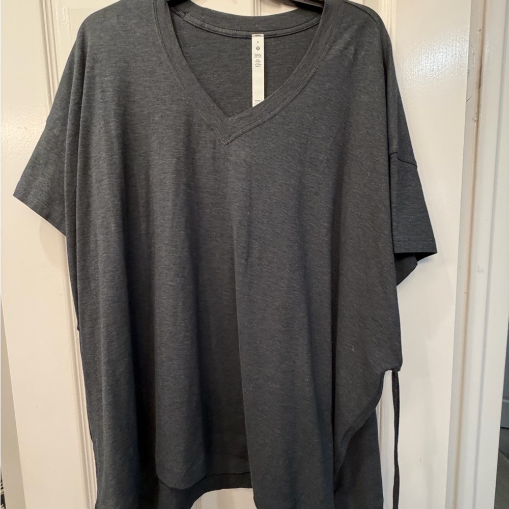 lululemon athletica Heather Charcoal V-Neck Tie Tee